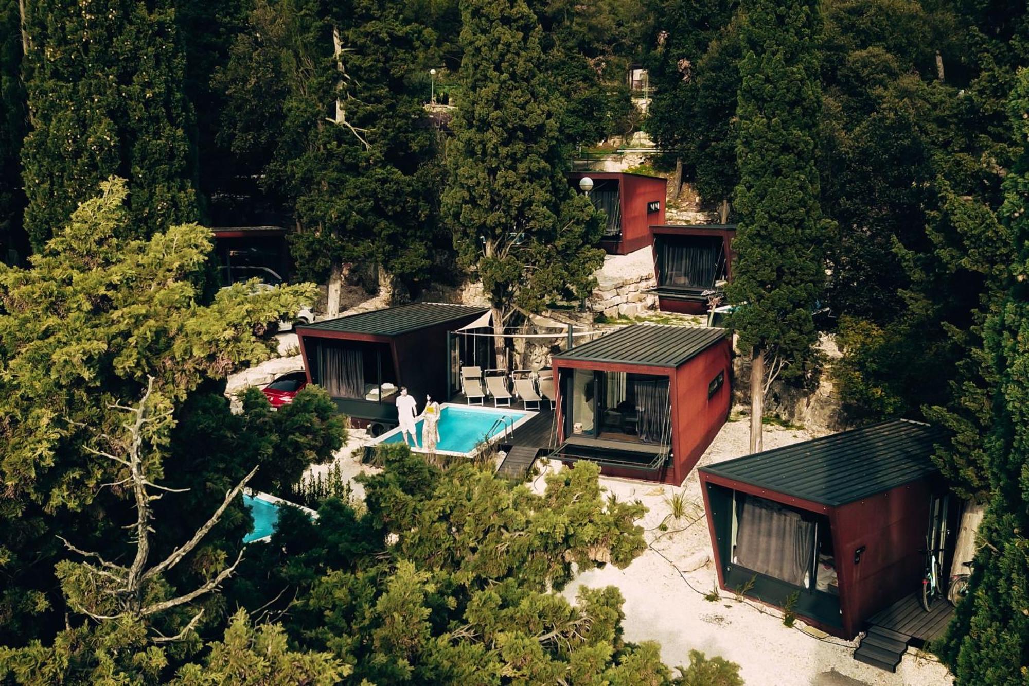 Porton Nature Hideouts Ровинь Экстерьер фото